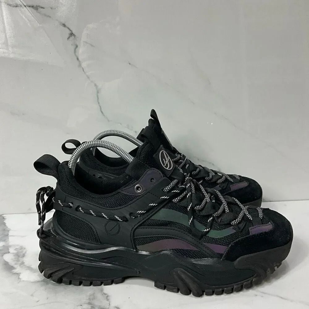 JAVI Dominance Sneakers